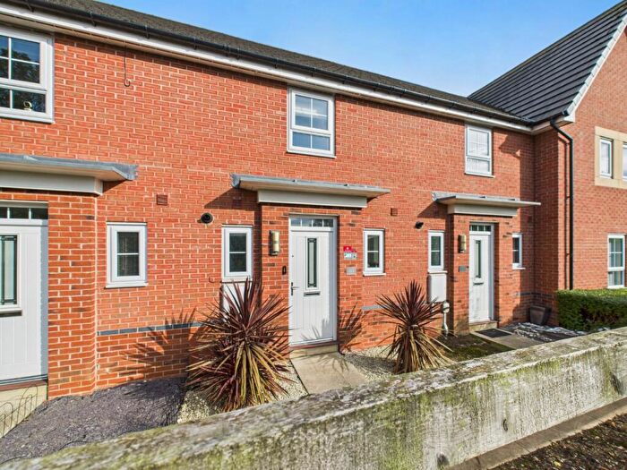 2 Bedroom Terraced House For Sale In Reckitt Crescent, Hull, HU8