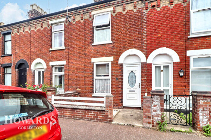 2 Bedroom Terraced House For Sale In St Andrews Road, Gorleston, NR31