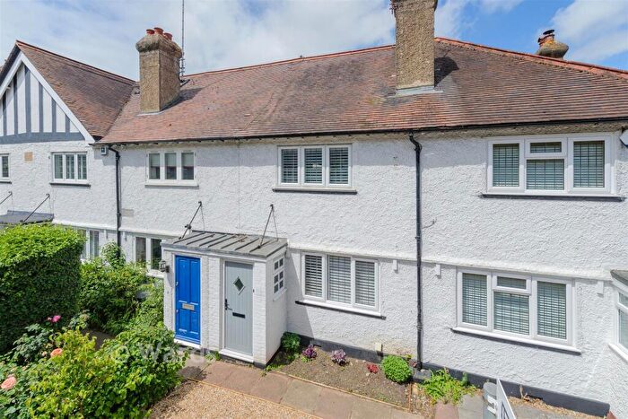 3 Bedroom Terraced House For Sale In High Street, Eynsford, Kent, DA4