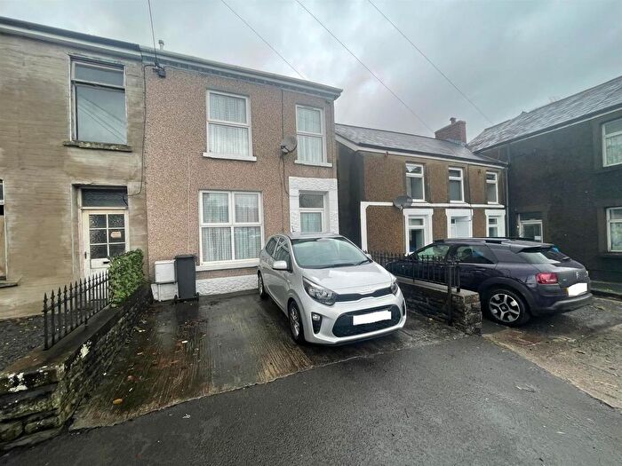 2 Bedroom Semi Detached House For Sale In Heol Y Gors, Cwmgors, Ammanford, SA18