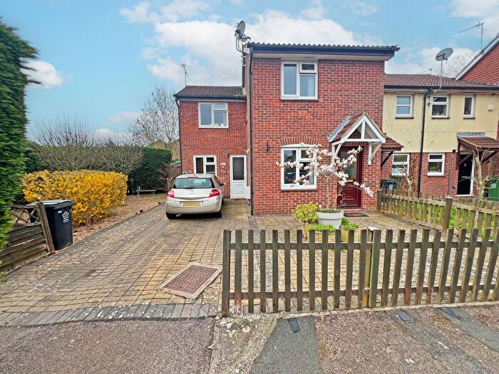 3 Bedroom End Terrace House For Sale In Manor Drive, Leicester, Leicestershire, LE4