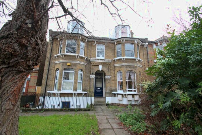 1 Bedroom Barn Conversion To Rent In Wallwood Road, Leytonstone, London E11