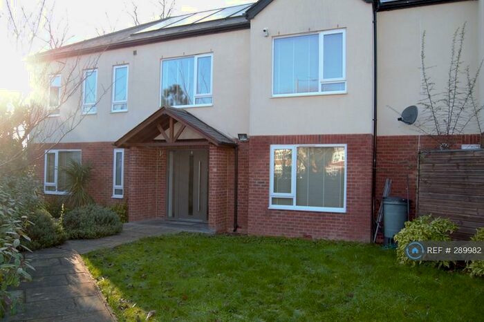 4 Bedroom Semi-Detached House To Rent In Richmond Road, Kingston Upon Thames, KT2