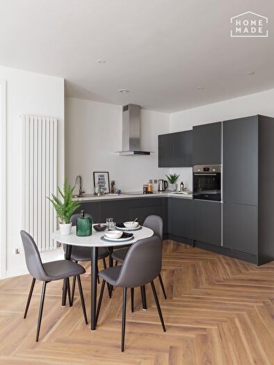 2 Bedroom Flat To Rent In The Green Rooms, M50