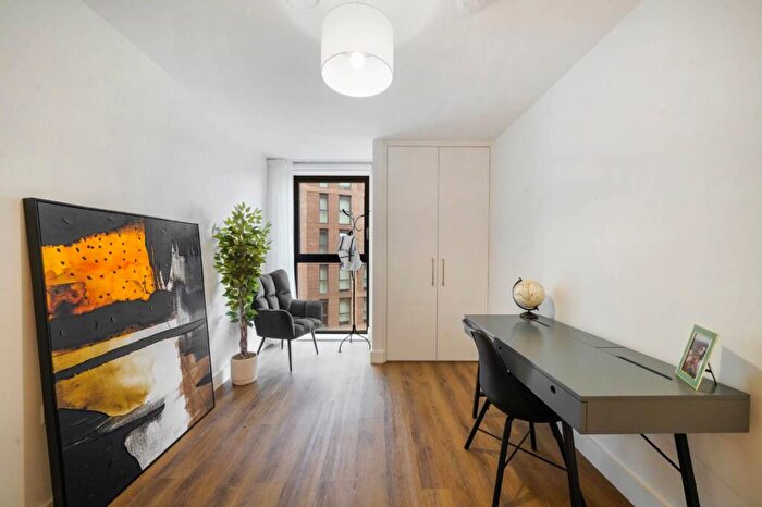 2 Bedroom Apartment To Rent In One Maidenhead, A Garden Boulevard, SL6