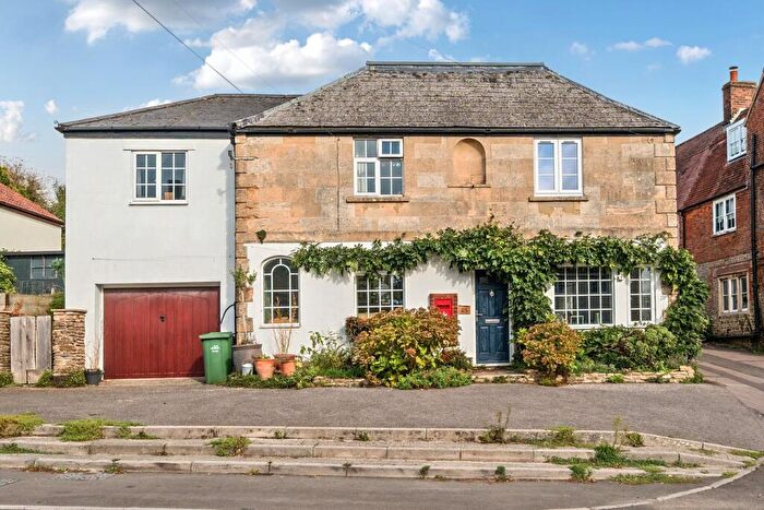 5 Bedroom Detached House For Sale In High Street, Chapmanslade, Chapmanslade, BA13