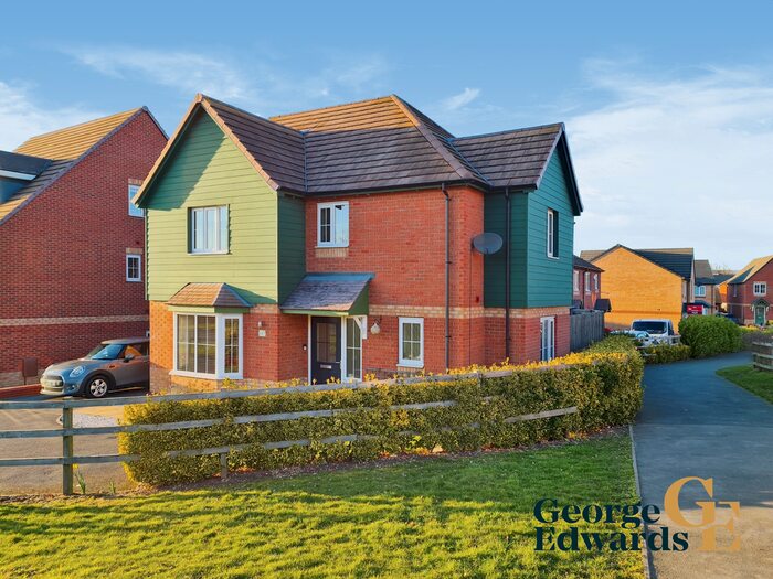 4 Bedroom Detached House For Sale In Bluebell Grove, Woodville, Fy., DE11