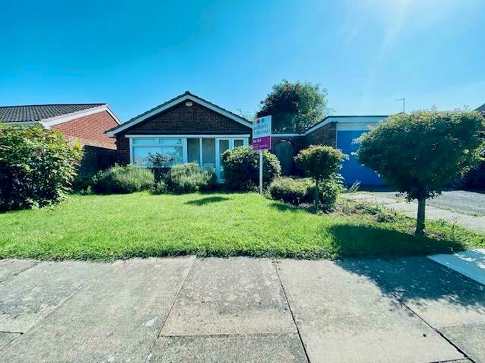 2 Bedroom Bungalow To Rent In Nathan Close, Peterborough, PE3