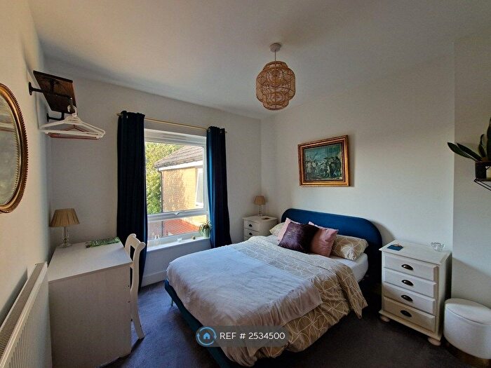 2 Bedroom Flat To Rent In Nags Head Hill, Bristol, BS5