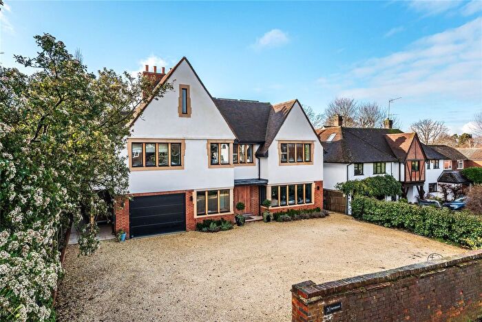 5 Bedroom Detached House For Sale In Guildford, Surrey, GU1