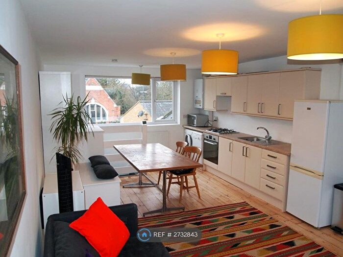 1 Bedroom Maisonette To Rent In Creek Road, London, SE10