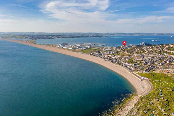 2 Bedroom Apartment For Sale In Ayton Drive, Portland, DT5