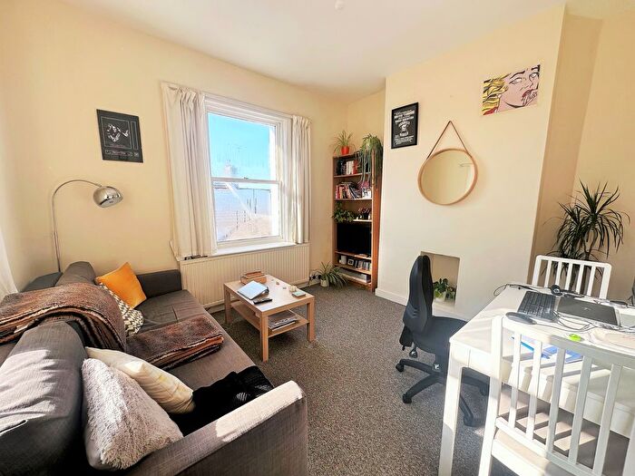 1 Bedroom Flat For Sale In Eastern Road, Brighton, BN2