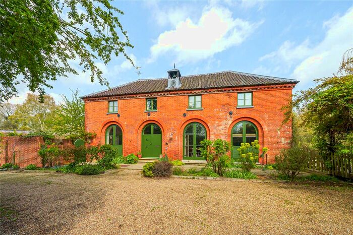 4 Bedroom Detached House For Sale In Saxmundham, Suffolk, IP17