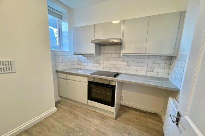 Studio To Rent In Sea Road, Bournemouth, BH5