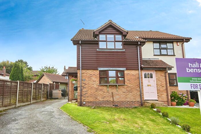 3 Bedroom Semi-Detached House For Sale In Paddock Croft, Oakwood, Derby, DE21