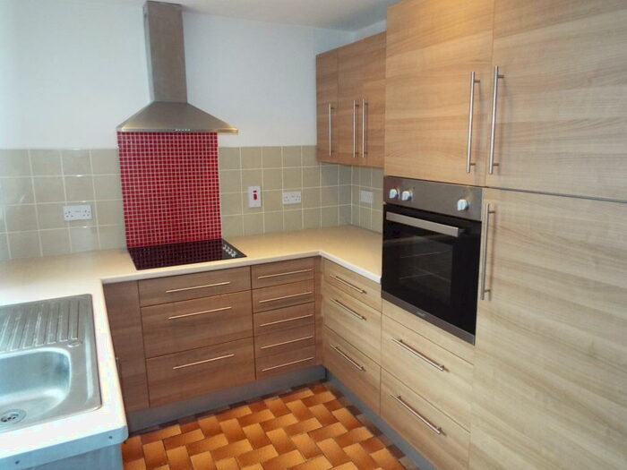 2 Bedroom Terraced House To Rent In Weaste Lane, Salford, M5