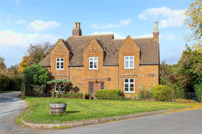 4 Bedroom Detached House For Sale In The Green, Shutford, Banbury, Oxfordshire, OX15
