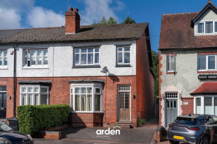 3 Bedroom End Terrace House For Sale In Hewell Road, Barnt Green, B45