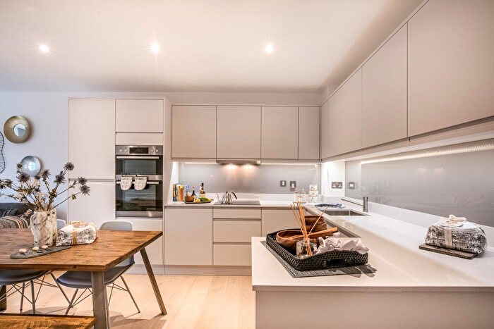 4 Bedroom Town House For Sale In Bonsai Point, London, NW9