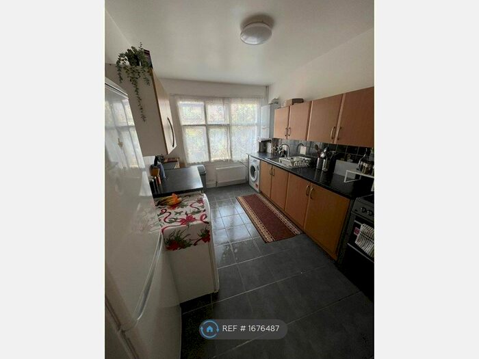 3 Bedroom Terraced House To Rent In Cumberland Road, London, E13