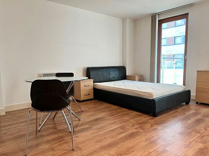 Studio To Rent In Vallea Court, Red Bank, Manchester, M4
