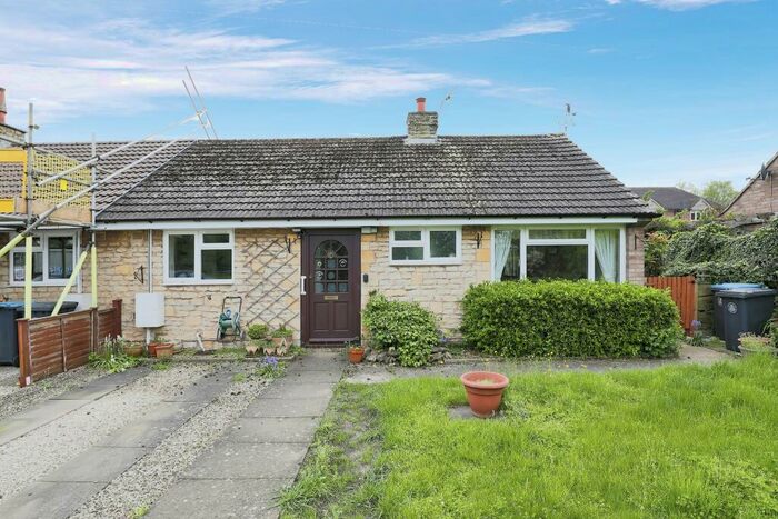 2 Bedroom Bungalow For Sale In Armscote Road, Ilmington, Shipston-on-Stour, Warwickshire, CV36