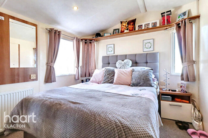 2 Bedroom Bungalow For Sale In Birch Grove, Oaklands Holiday Park, Clacton-on-Sea, CO16