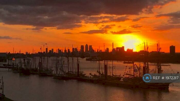 2 Bedroom Flat To Rent In Woolwich, London, SE28