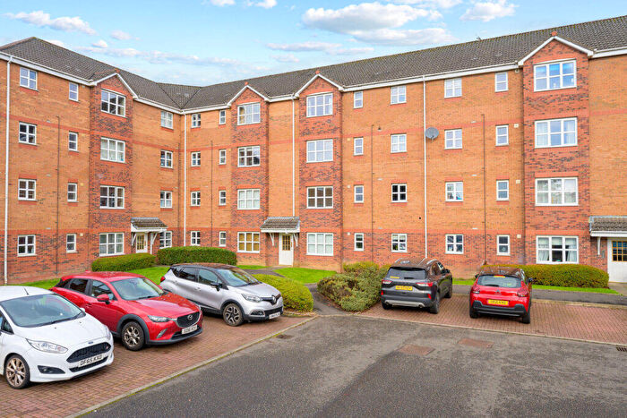 2 Bedroom Apartment For Sale In Canavan Park, Falkirk, FK2
