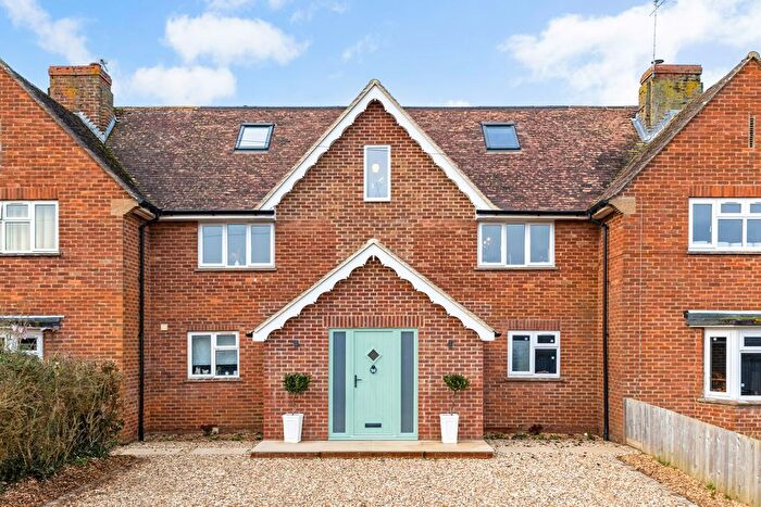 3 Bedroom Terraced House For Sale In Farm Lane, Great Bedwyn, SN8