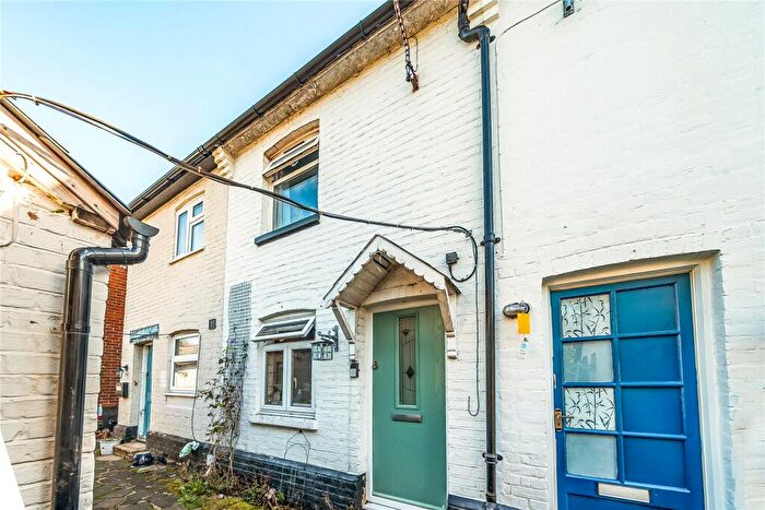 2 Bedroom Terraced House For Sale In Kings Road, Godalming, Surrey, GU7
