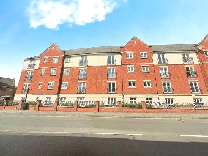 2 Bedroom Flat For Sale In Manor Gardens Close, Loughborough, Leicestershire, LE11
