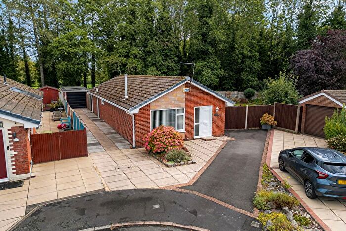 3 Bedroom Detached Bungalow For Sale In Ronaldshay, Widnes, WA8
