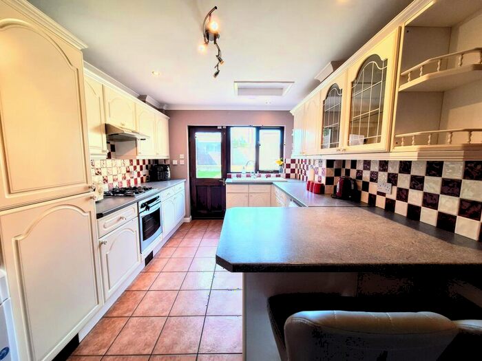 3 Bedroom House To Rent In Hawley Road, Dartford, DA1