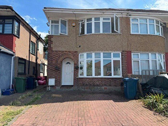 3 Bedroom Semi-Detached House To Rent In The Heights, Northolt, UB5