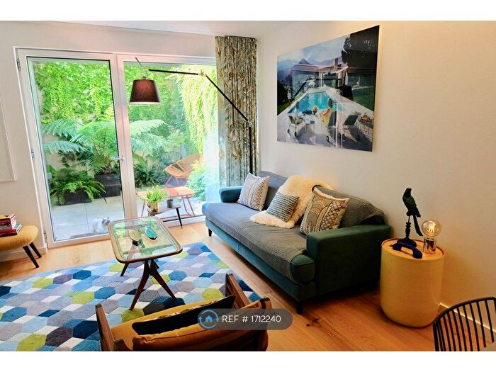 2 Bedroom Flat To Rent In Balmore Street, London, N19