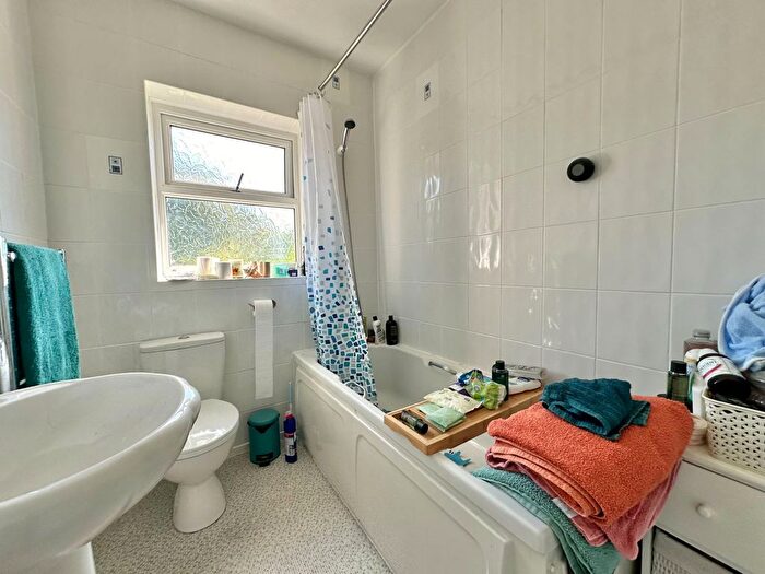 2 Bedroom Cottage For Sale In Greenway Road, Chelston, Torquay, TQ2