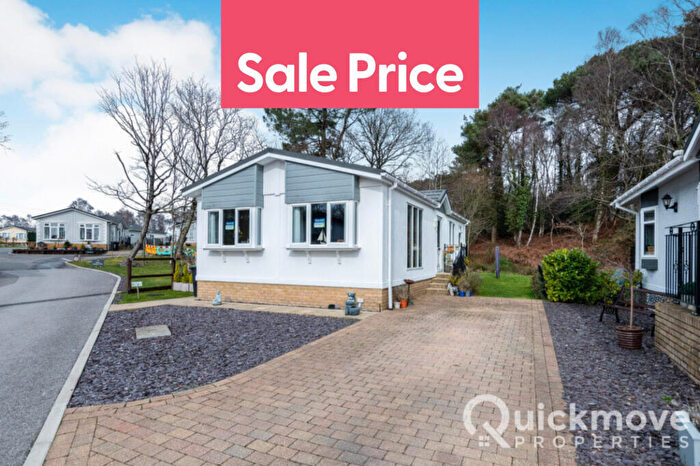 2 Bedroom Park Home For Sale In Poole, Dorset, BH16