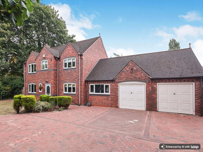 4 Bedroom Detached House For Sale In Beech Farm Croft, Birmingham, B31