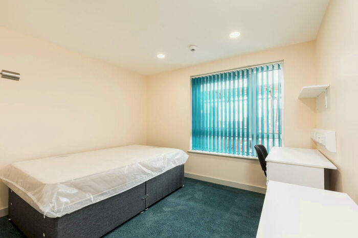 1 Bedroom Apartment To Rent In Fawcett Road, Southsea, PO4