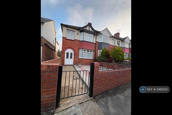 3 Bedroom End Of Terrace House To Rent In Station Road, Strood, Rochester, ME2