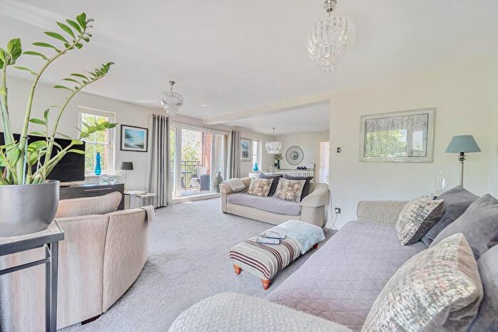 2 Bedroom Apartment For Sale In King Charles Street, Portsmouth, PO1