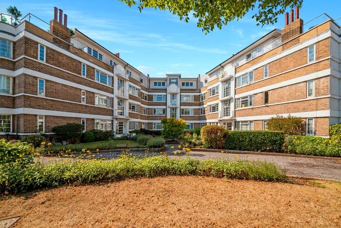 2 Bedroom Flat To Rent In Durham Close, Durham Road, London, SW20