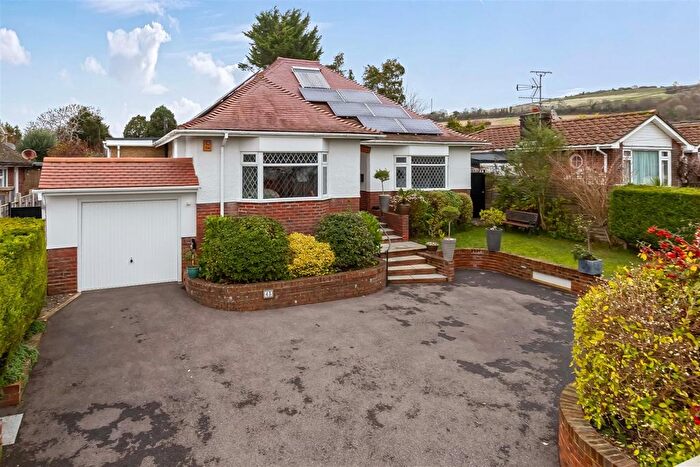 4 Bedroom Detached Bungalow For Sale In Central Avenue, Findon Valley, BN14