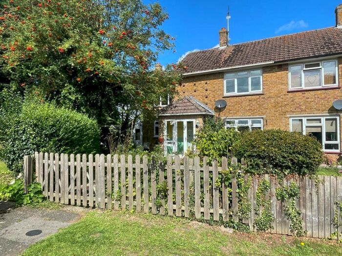 3 Bedroom Terraced House For Sale In Neames Forstal, Selling, ME13