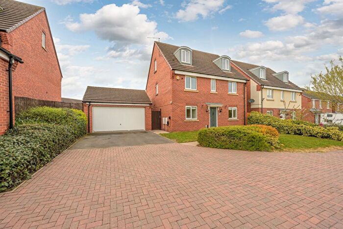 5 Bedroom Detached House For Sale In Pullman Drive, Kingswinford, DY6