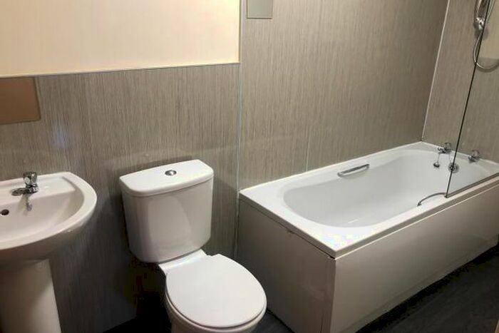 2 Bedroom Flat To Rent In St. Peter Street, Dundee, DD1