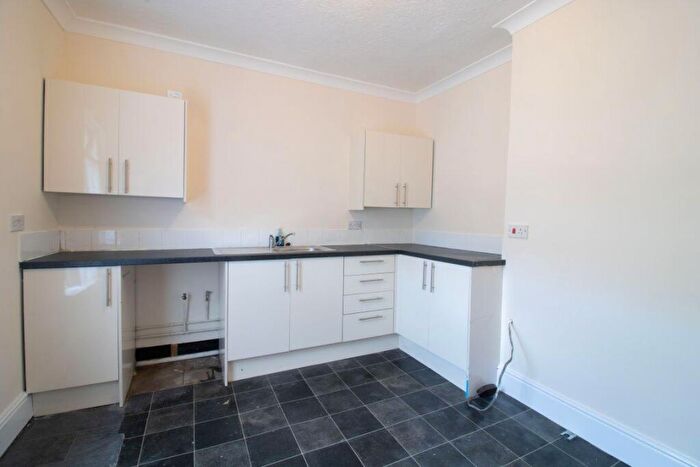 1 Bedroom Flat To Rent In Fff A Carlton Terrace, Crosskeys, NP11