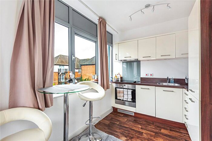 1 Bedroom Apartment For Sale In Trinity Court Oxford, Between Towns Road, OX4